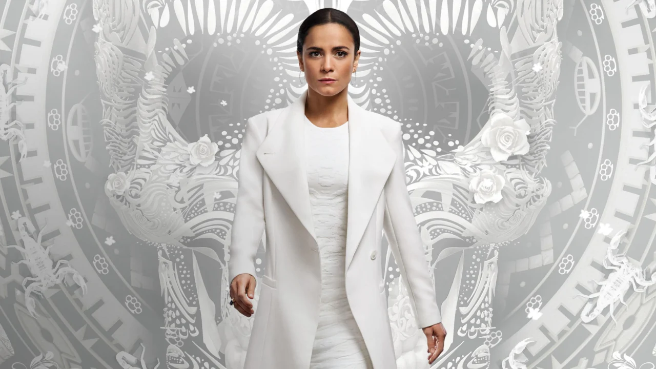 Bà Hoàng Phương Nam 2